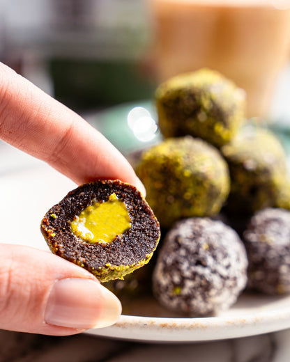 Glutensiz Antep Fıstığı Kaplamalı Antep Fıstıklı Hurma Topu 95 g